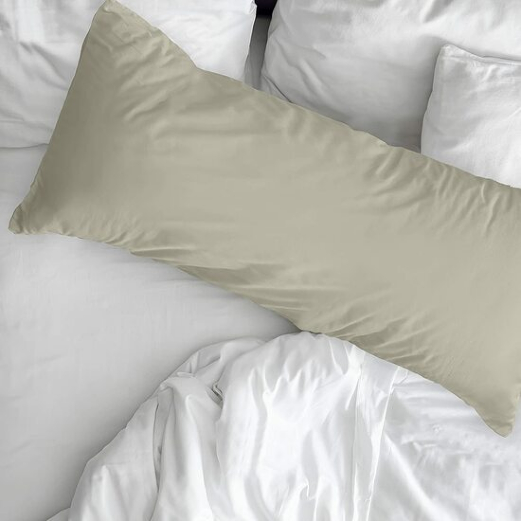 Funda de almohada 100% algodón liso taupe de 90 centímetros.