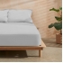 Juego de sábanas 100% algodón modelo papamoa gris liso para cama de 180.